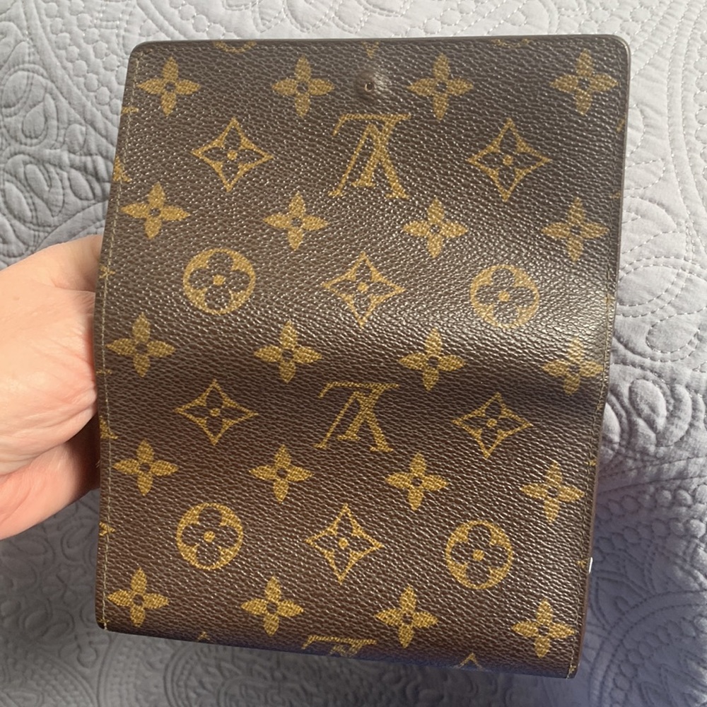 Louis Vuitton Monogram Canvas Brown & Gold Wallet - Picture 14 of 16